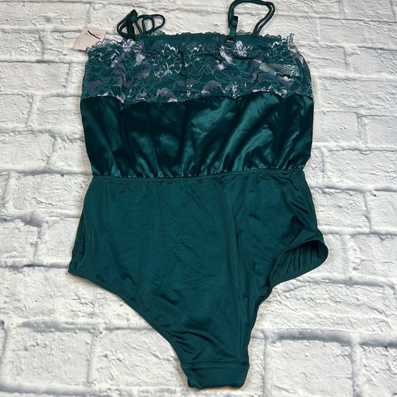 Teal nightie - Picture 7 of 10